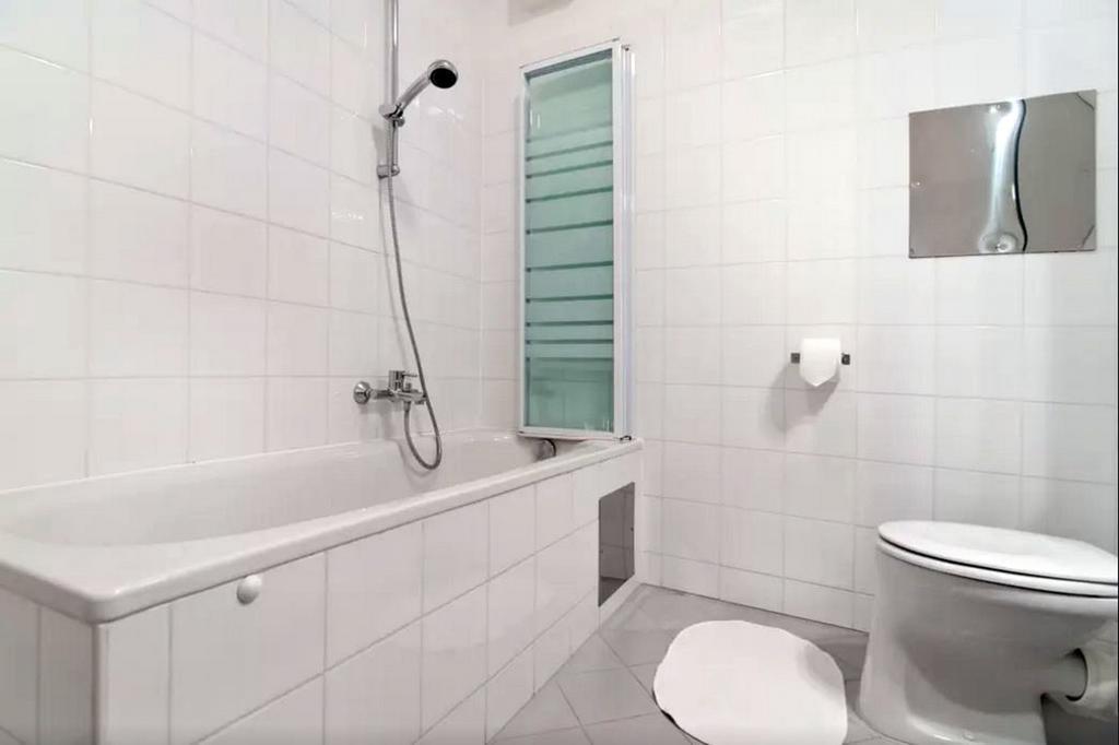 Cosy In Perfect Location *