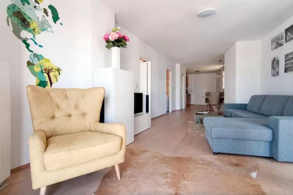 Cosy In Perfect Location